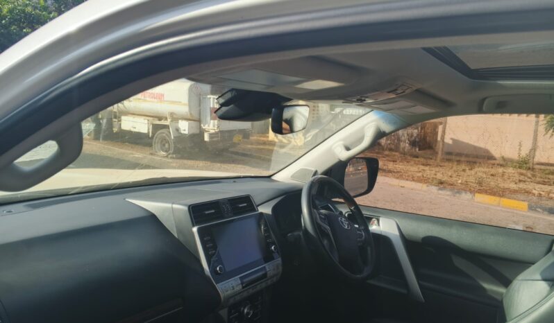 
								TOYOTA PRADO VXL full									