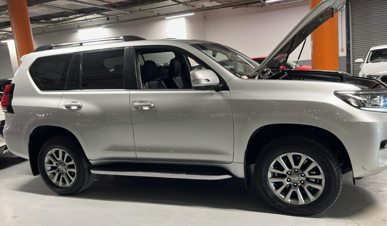 
								TOYOTA PRADO VXL full									