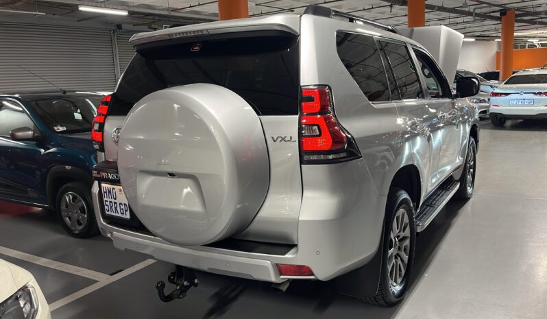 
								TOYOTA PRADO VXL full									