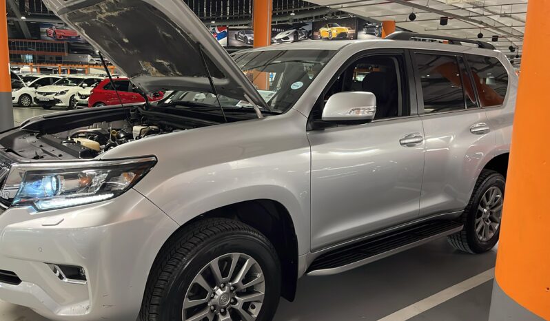 
								TOYOTA PRADO VXL full									