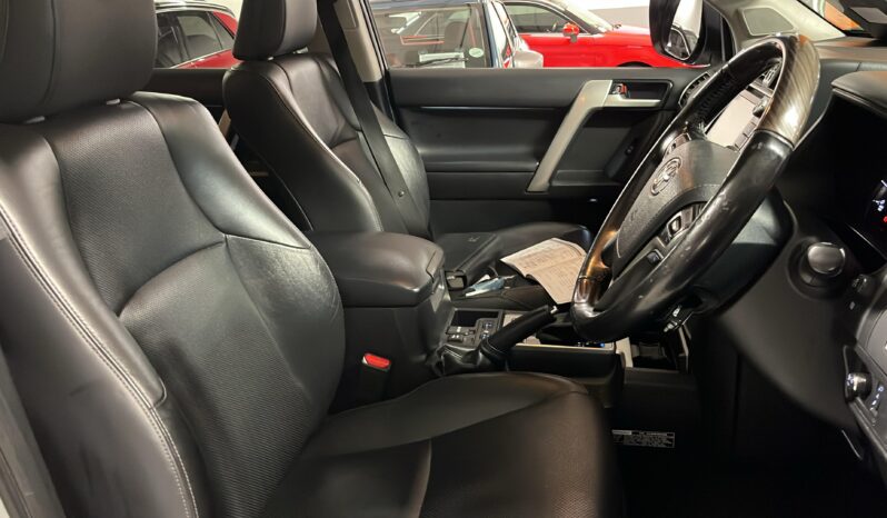 
								TOYOTA PRADO VXL full									