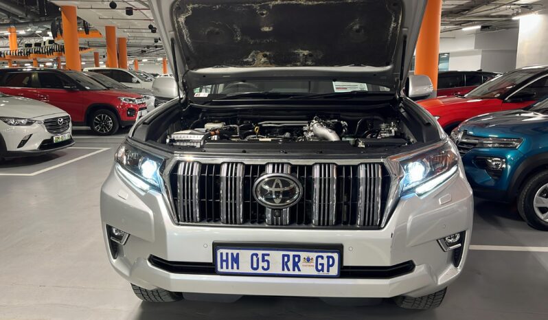 
								TOYOTA PRADO VXL full									